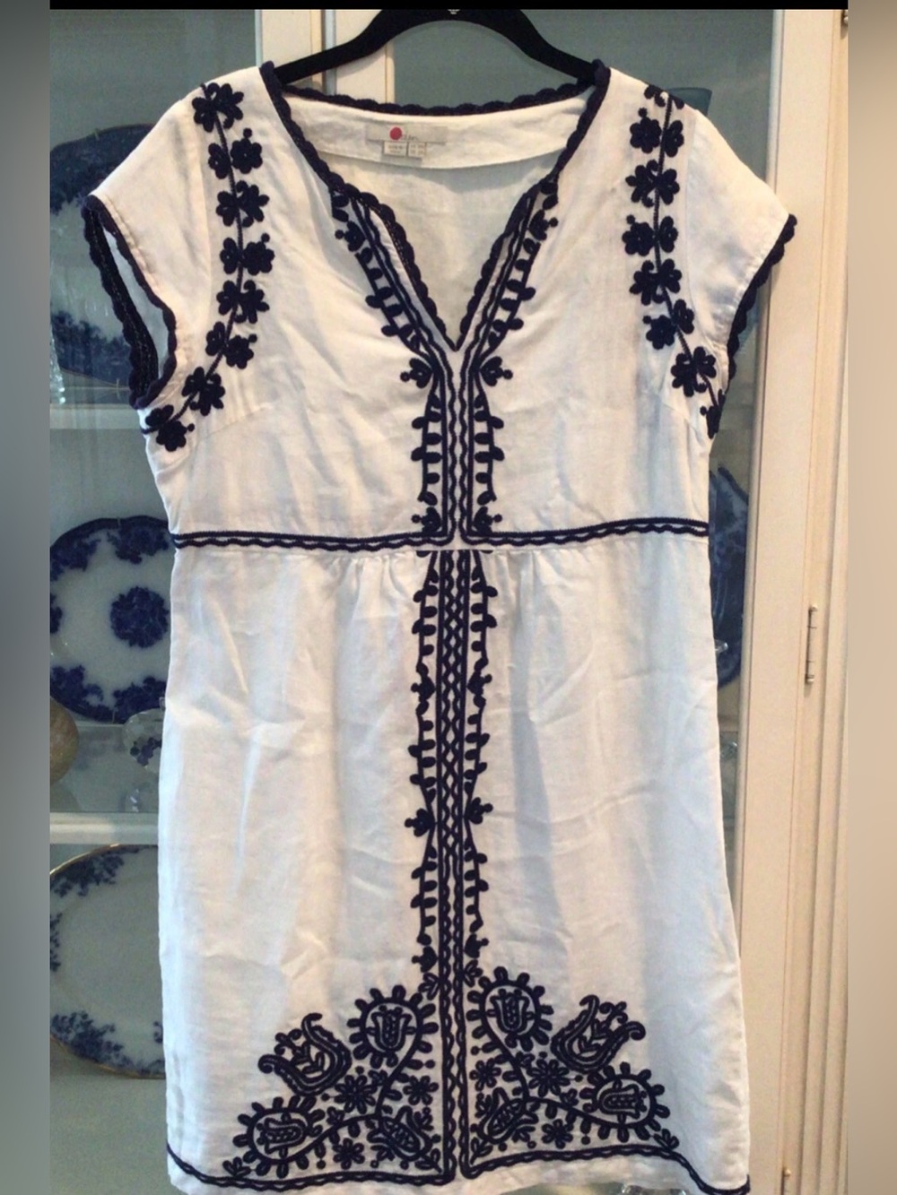 BODEN  White Navy Blue SS Bea Embroidered Shift Dress Linen VNeck 6R